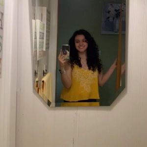 Meet your Posher, Alexandra